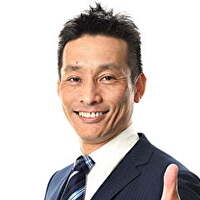 塩崎真士