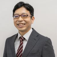 竹岡靖真